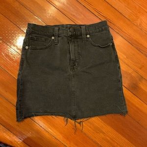 Madewell size 26 black denim skirt